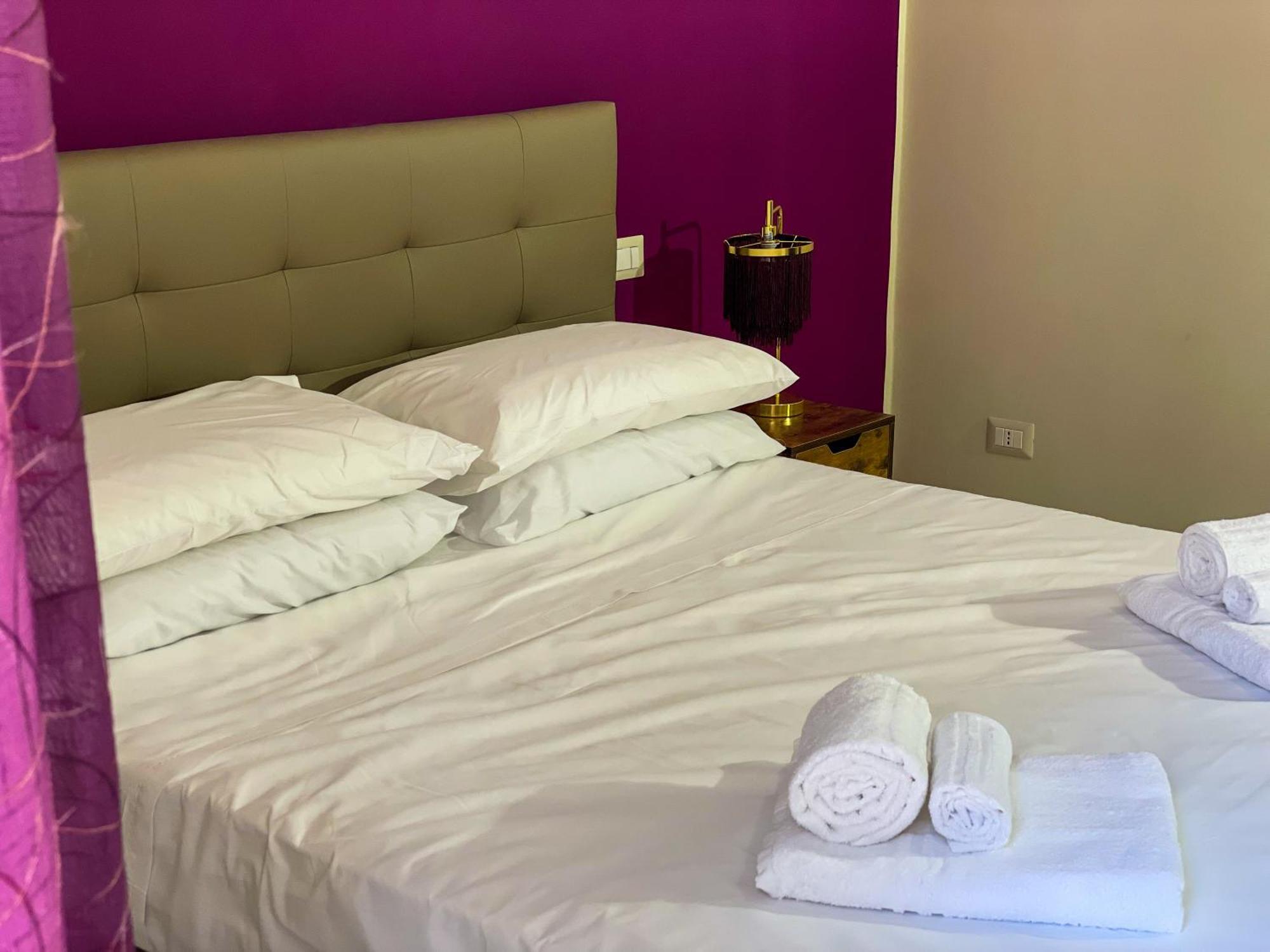 Louma Rooms Бари Екстериор снимка