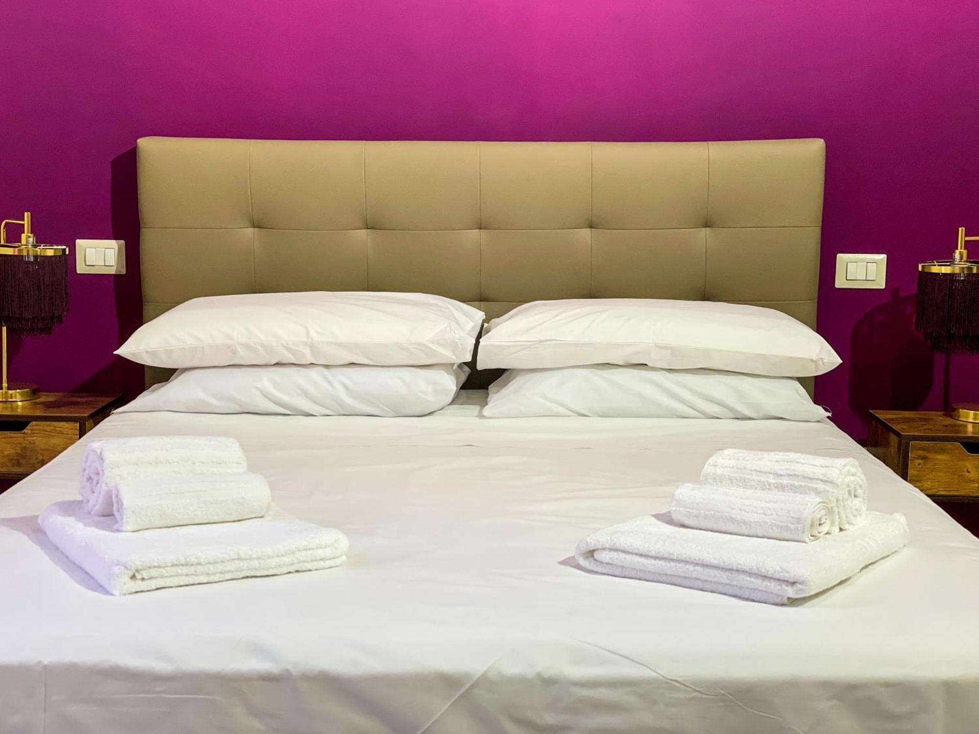 Louma Rooms Бари Екстериор снимка