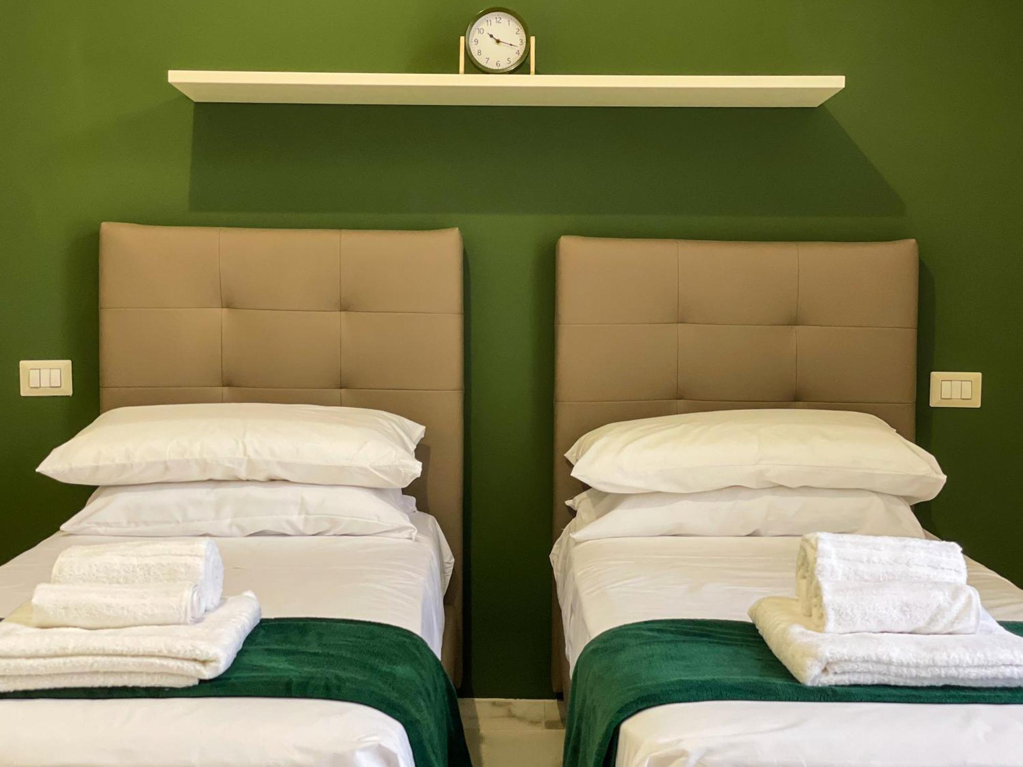 Louma Rooms Бари Екстериор снимка