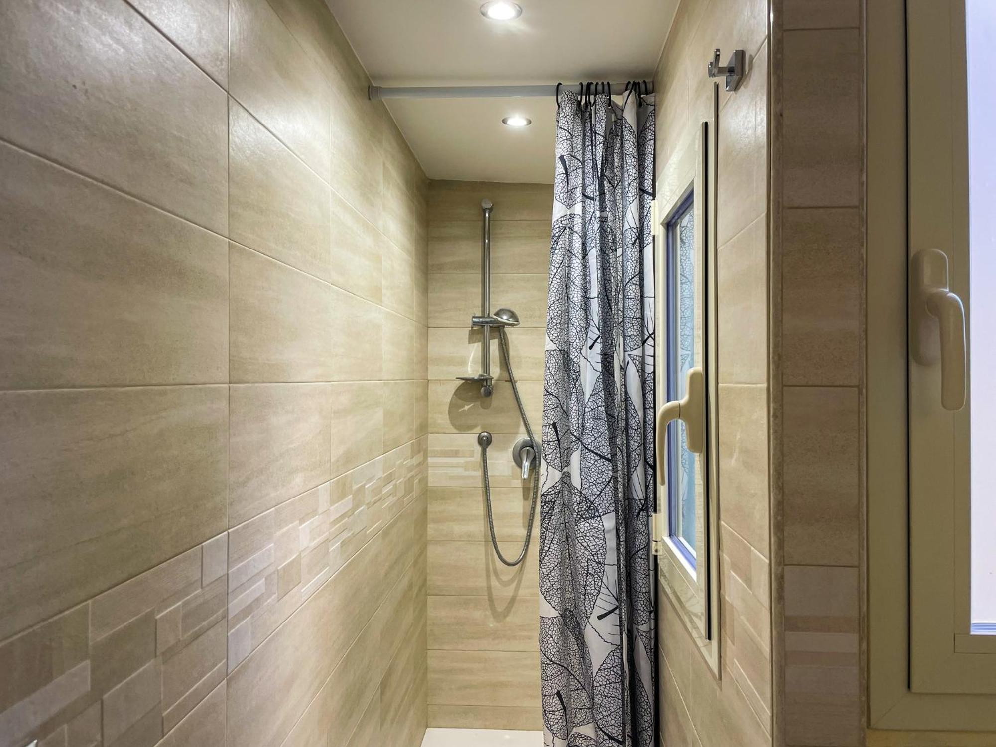 Louma Rooms Бари Екстериор снимка